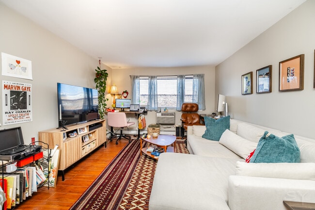 Photo - 607 W Wrightwood Ave