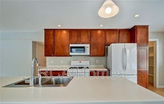 Photo - 2013 Bellefontaine St