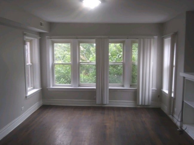 Building Photo - 1508 N Luna Ave Unit 2