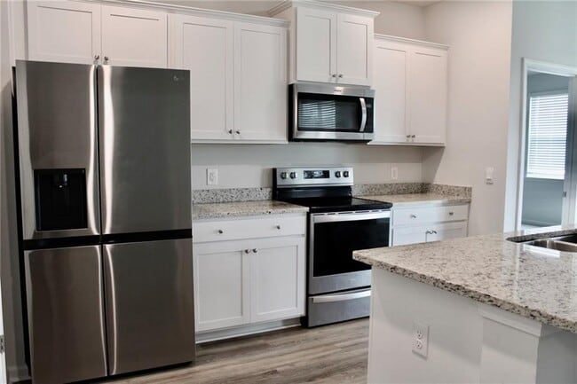 Photo - 102 Fremont Ln