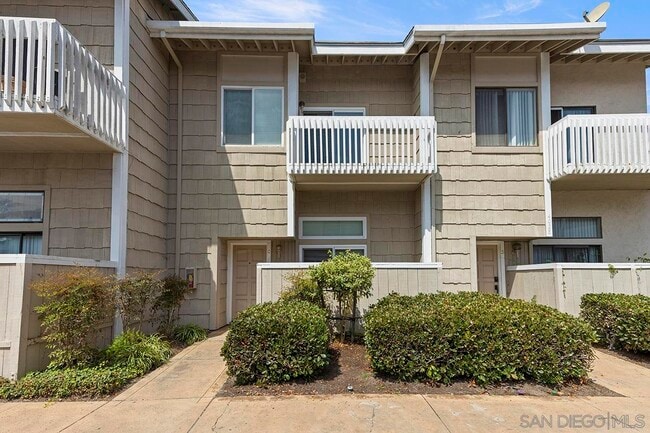 Building Photo - 4028 Mahaila Ave Rental