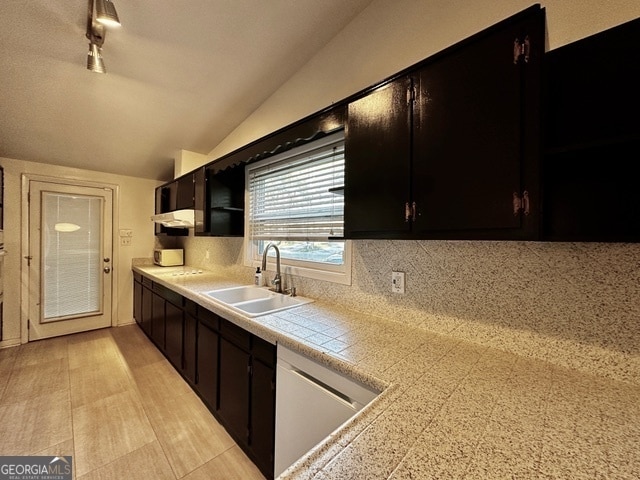 Photo - 694 Inglewood Dr