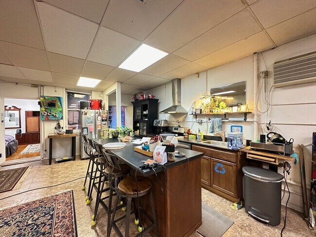 Photo - 3605 N Damen Ave Unit 1