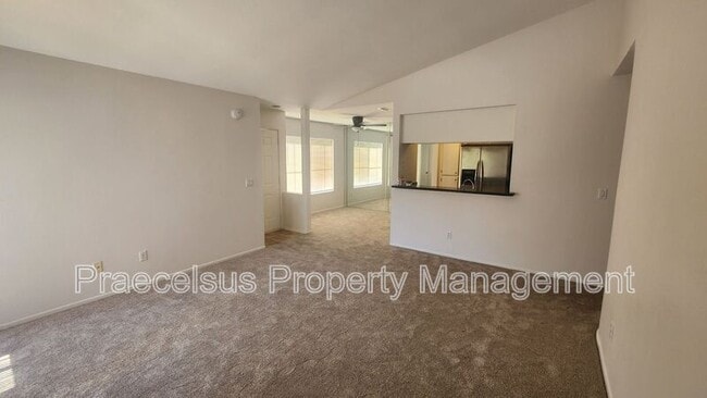 Photo - 2023 Lakeridge Cir Unidad #203