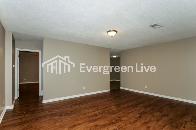 Photo - 4599 Addington Dr