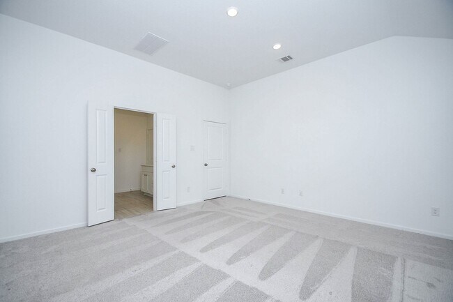 Building Photo - 6319 Seafoam Lake Dr