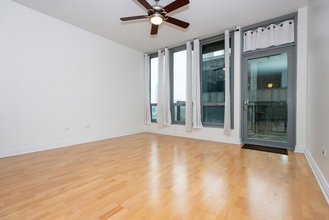 Photo - 565 W Quincy St Condo Unit 1105
