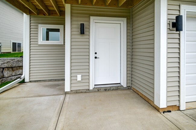 Photo - 4795 Lacy Rd