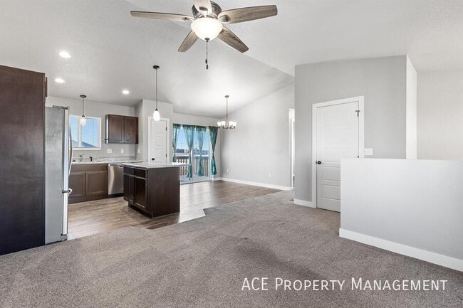 Photo - 640 Bomber Way