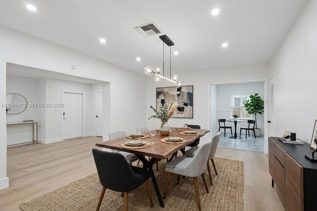 Photo - 14325 NE 8th Ave