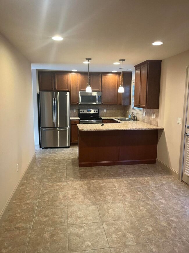 Photo - 1810 Trellis Ln