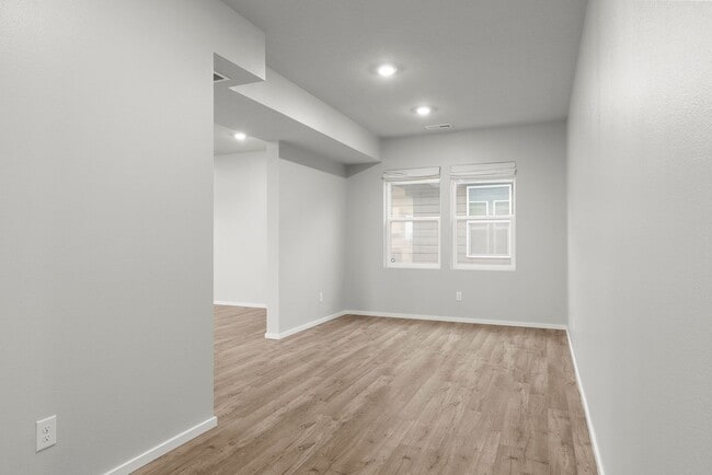 Photo - Newer Construction Home in Upriver Drive Neighborhood