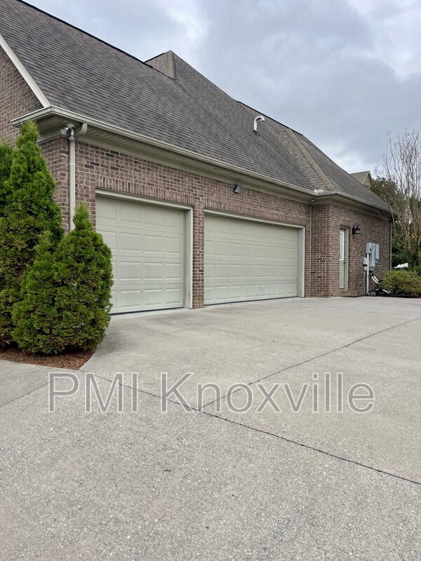 Photo - 4601 Ivy Rose Dr