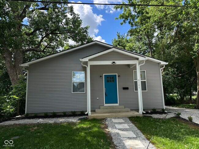Building Photo - 2127 Haines Ave