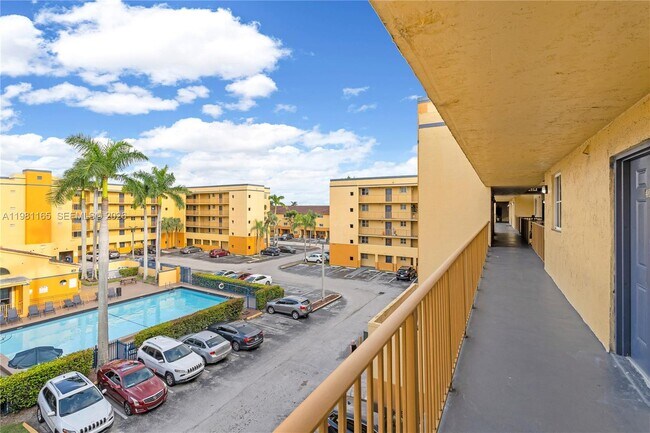 Photo - 14961 SW 82nd Ln Unit 21-402