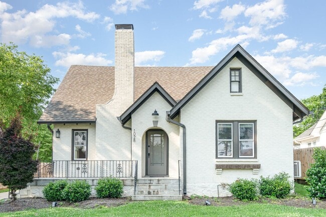 Charming Renovated East Nashville Home wit... - Charming Renovated East Nashville Home wit...