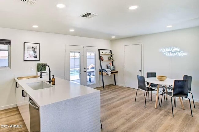 Photo - 1233 E Marny Rd