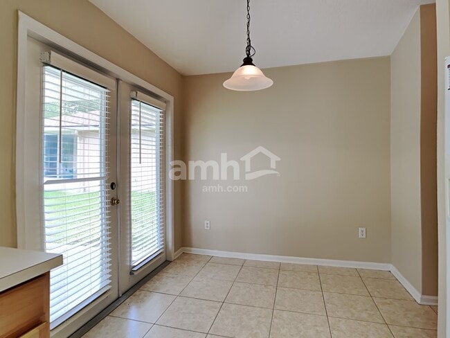 2140 Creekmont Dr