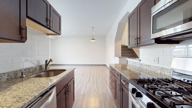 Photo - 147A E Berkeley St