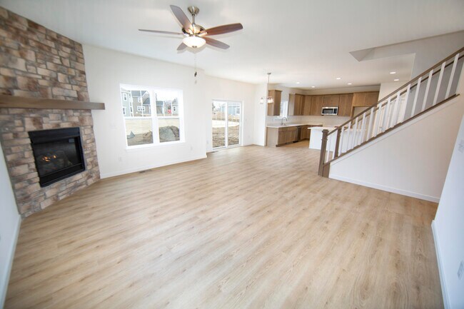 N116W7245 Oakmont Dr