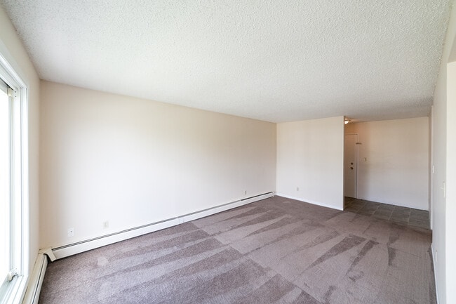 Photo - Sandstone Pointe