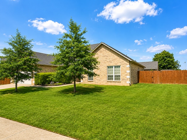 Photo - 3803 SW Huckleberry St