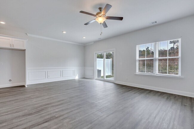 Photo - 329 Gov Gwinnett Way