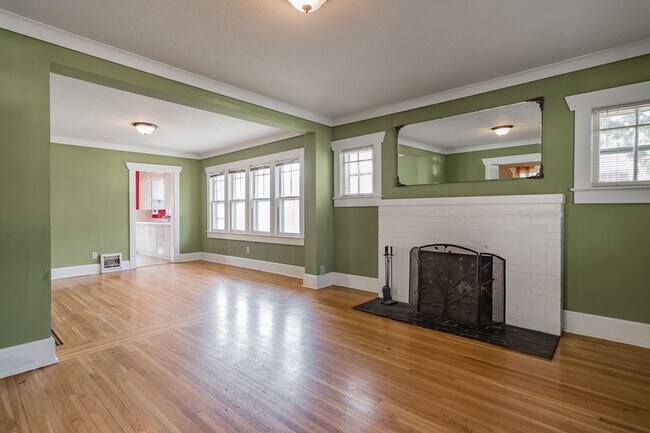 Photo - PRE-LEASING