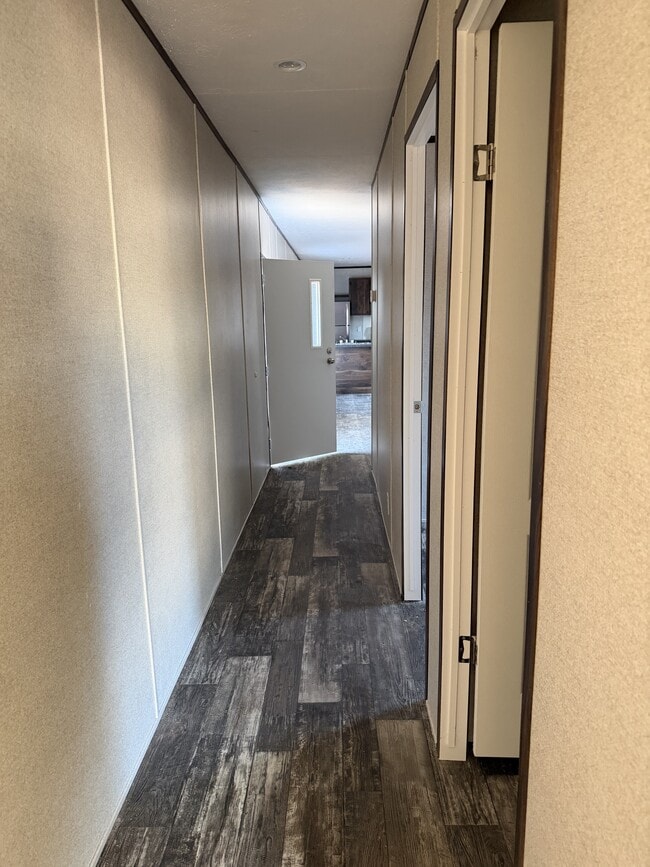 Photo - 501 Mercedes St