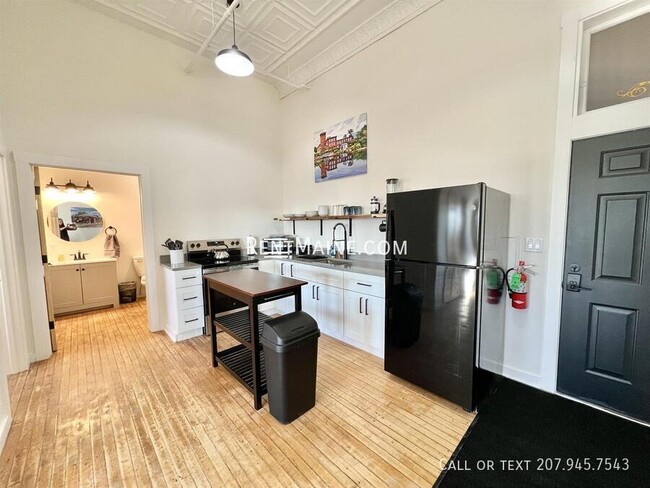 Photo - 113 N Lancey St Unidad 203