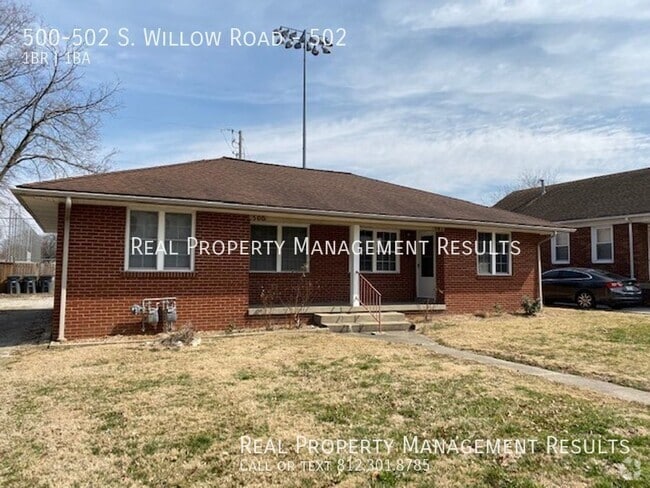 Building Photo - 500-502 S. Willow Road-502 Unit 502 Rental