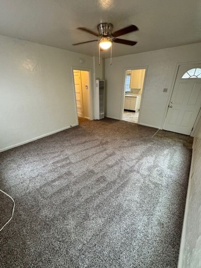 Photo - 2120 Gold St Unit 1