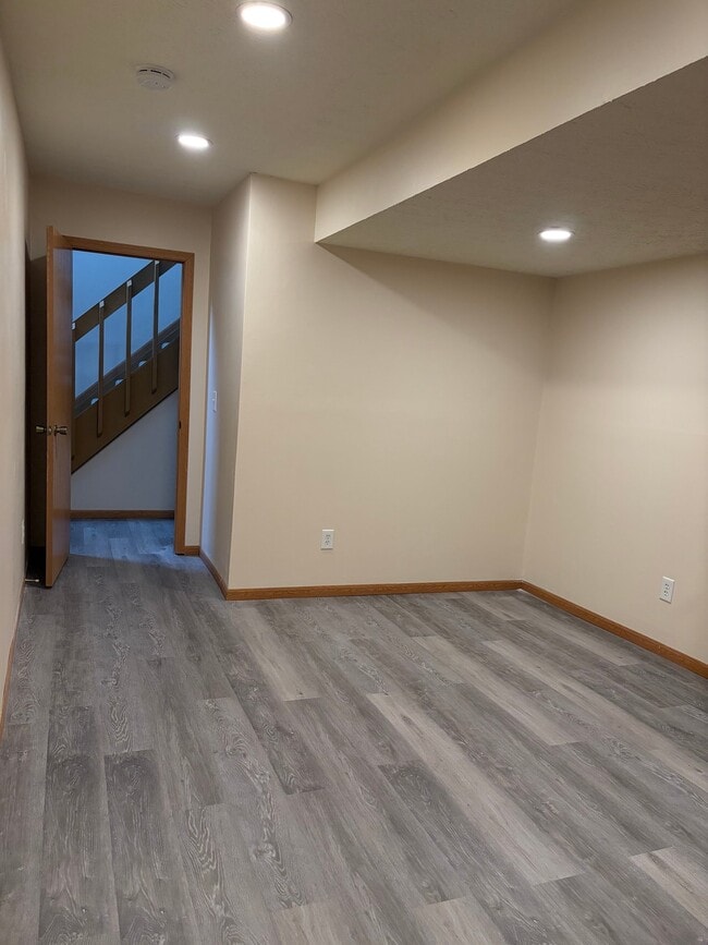 Photo - 6388 Dummerston Ct