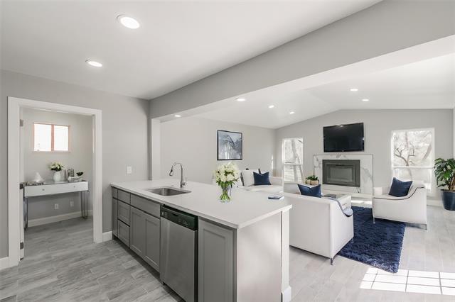 Photo - 722 S Walker St