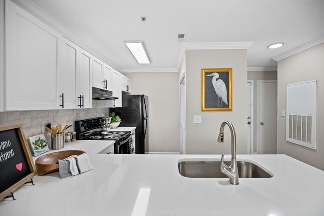 Northlake Apartments