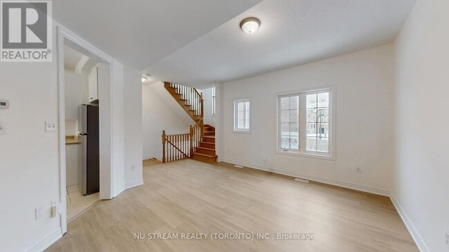 Photo - 15 Old Colony Rd