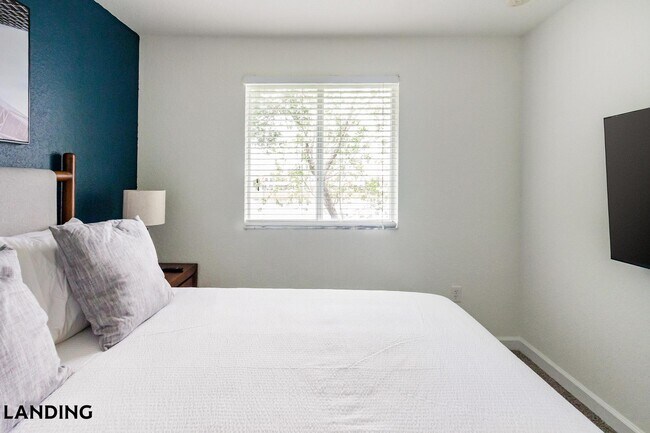 Photo - 1140 SE 24th Rd Unidad 19-2384