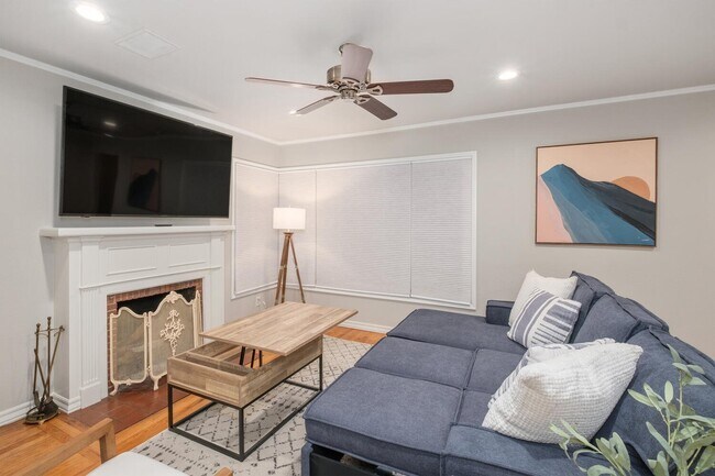 Photo - 63 E Cortland Ave