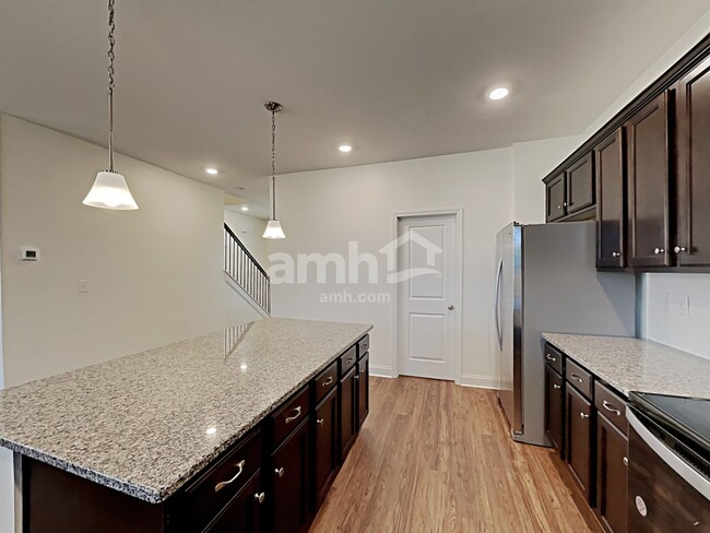 Photo - 2125 Laurel Vlg Cir