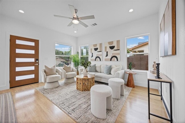 7310 Carver Ave Unit 2