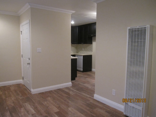 Photo - 211 Seal Beach Blvd Unidad 3