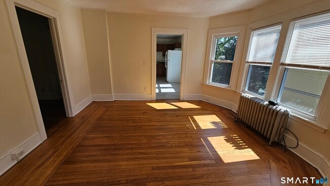 Photo - 15 Bragaw St