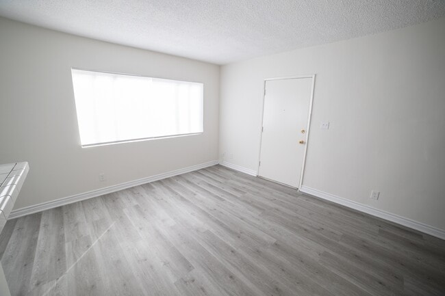 Photo - 1315 Ocean Park Blvd Unidad 5