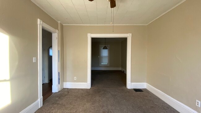 Photo - 401 1st Ave