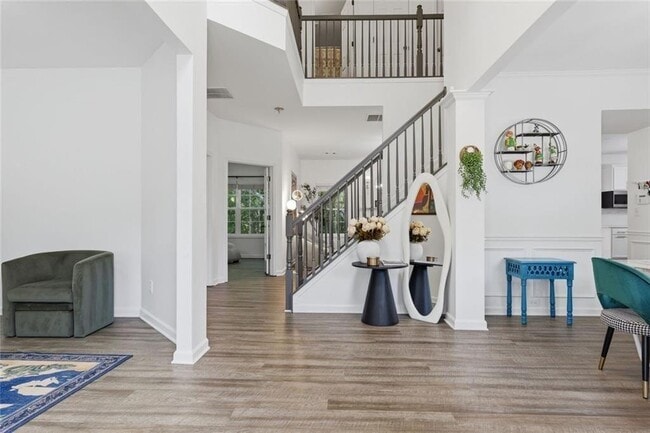 Photo - 2540 Lansing Ln