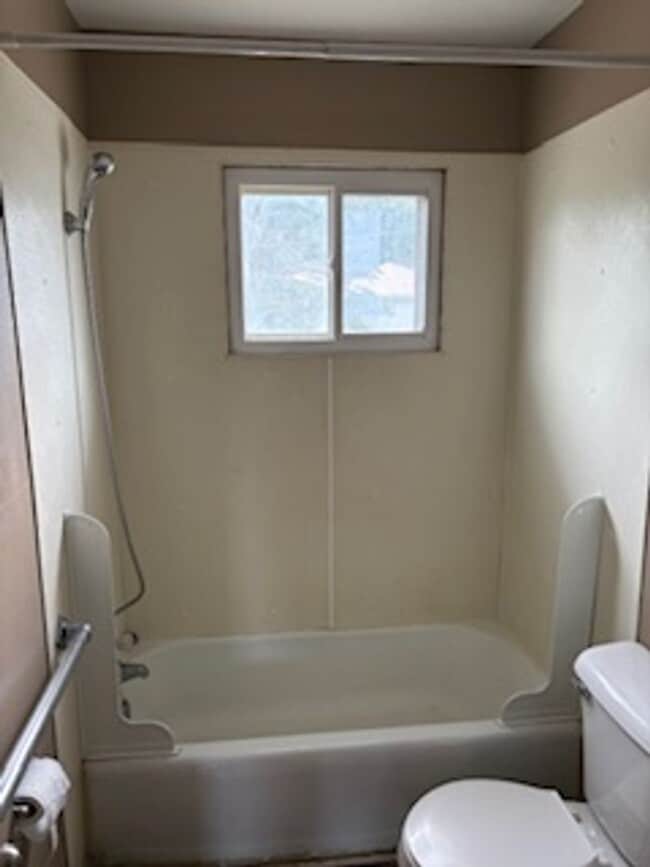 225 Miriam Dr Unidad 225 Miriam - Unit B