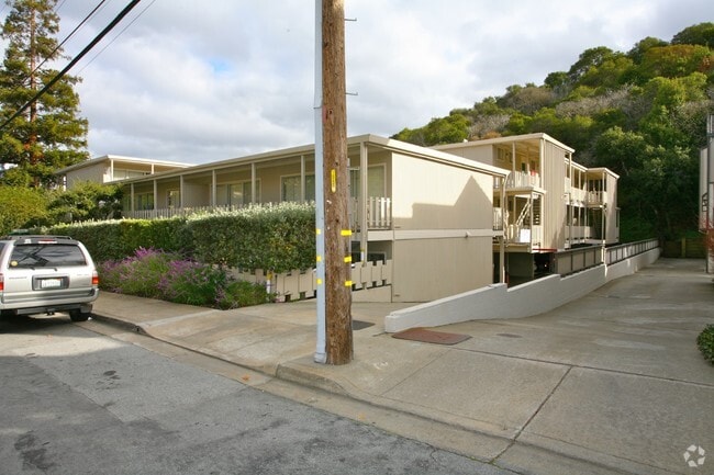 Carlmont Hills Apartments - Carlmont Hills Apartments