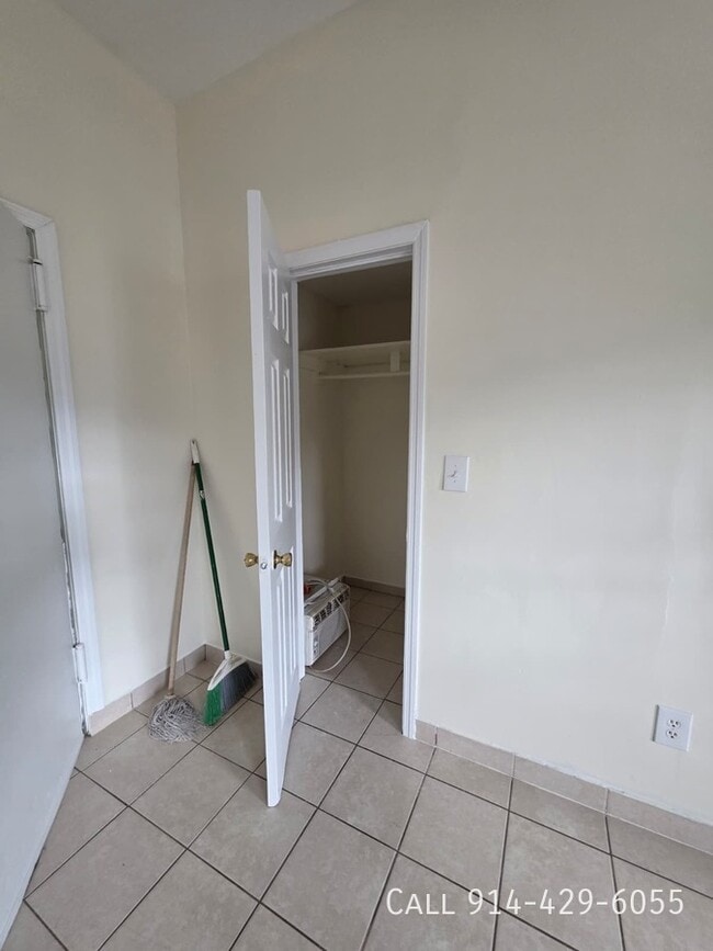 Photo - 349 Walnut St Unidad 3F