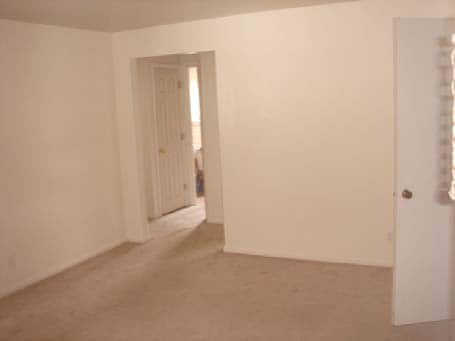 Living Room - 2756-2766 W North Bend Rd