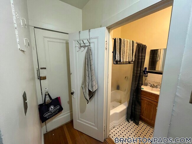 Photo - 70 Strathmore Rd Unidad 11A